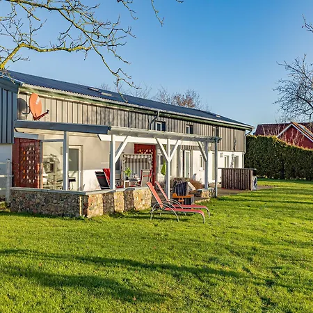 Alt's Landhuus Nyaraló